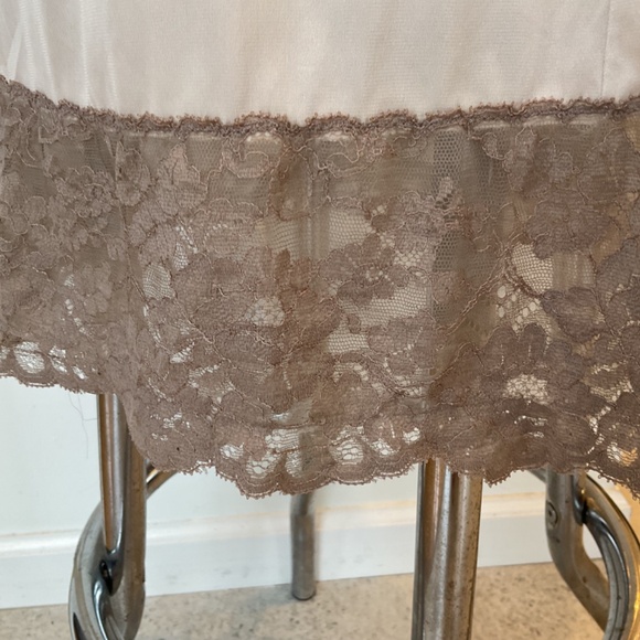 Hollywood Vassarette Slip Dress - Picture 8 of 8